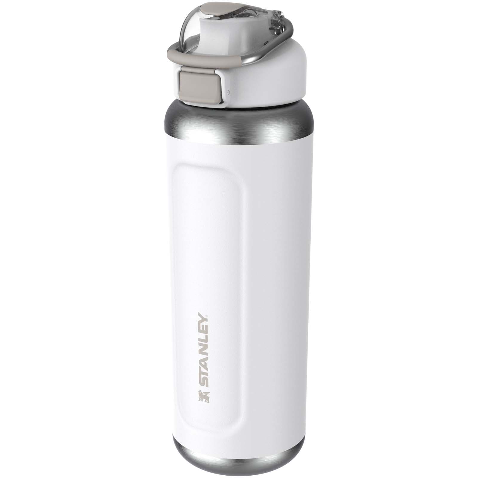 Stanley Classic Wellspring 710 ml recycled stainless steel insulated water bottle